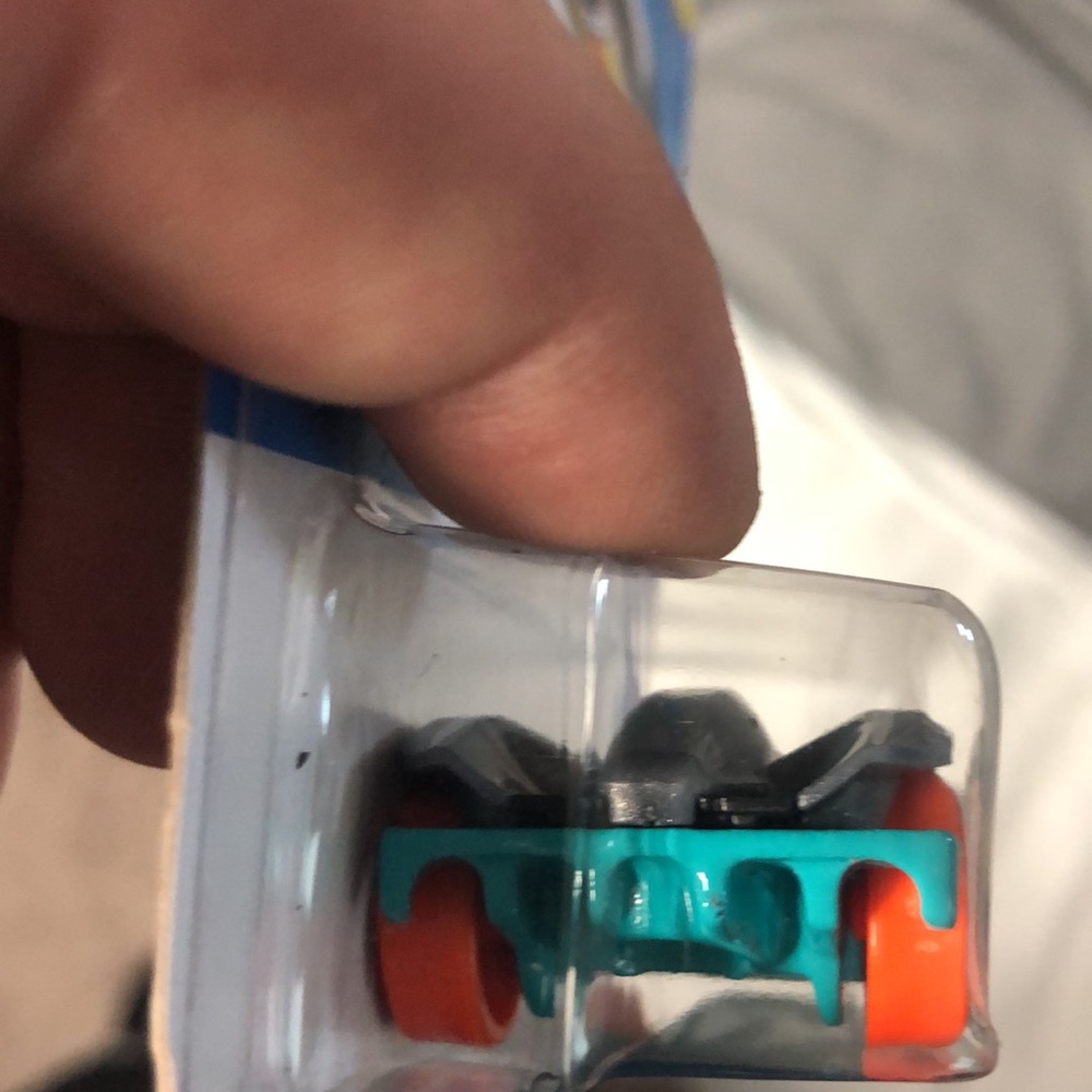 Roadster bite by hot wheels - Picture 6 of 7